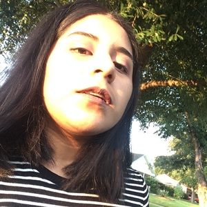 Meet your Posher, Gabriela